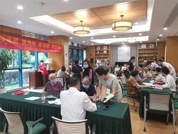 朗和银湖国际医养中心 (2).jpg 朗和银湖国际医养中心 (2).jpg